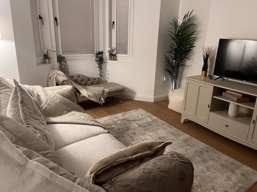 Gorgeous 2 Floor 3 Bed Apartment St Leonards-on-Sea Екстер'єр фото